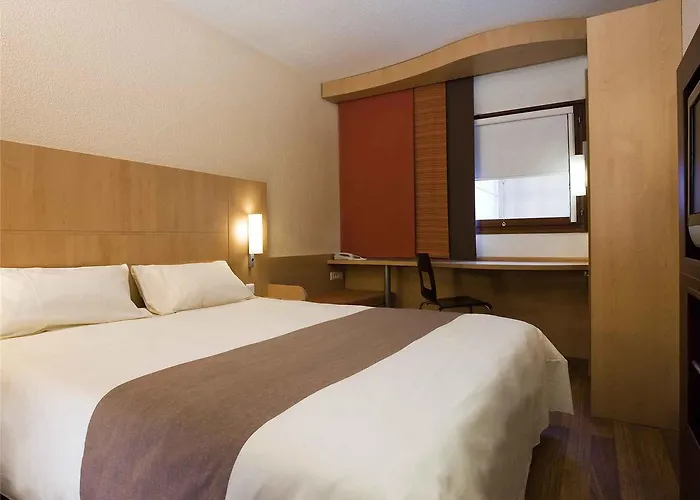 Ibis Bourg Jasseron/teyssonge 3* Jasseron