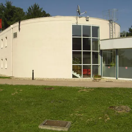 雅瑟龙/泰颂赫布尔格宜必思酒店