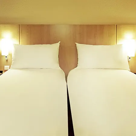 雅瑟龙/泰颂赫布尔格宜必思酒店 3*