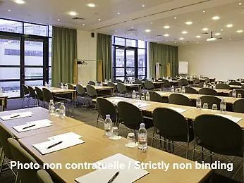 Ibis Bourg Jasseron/teyssonge Отель Jasseron